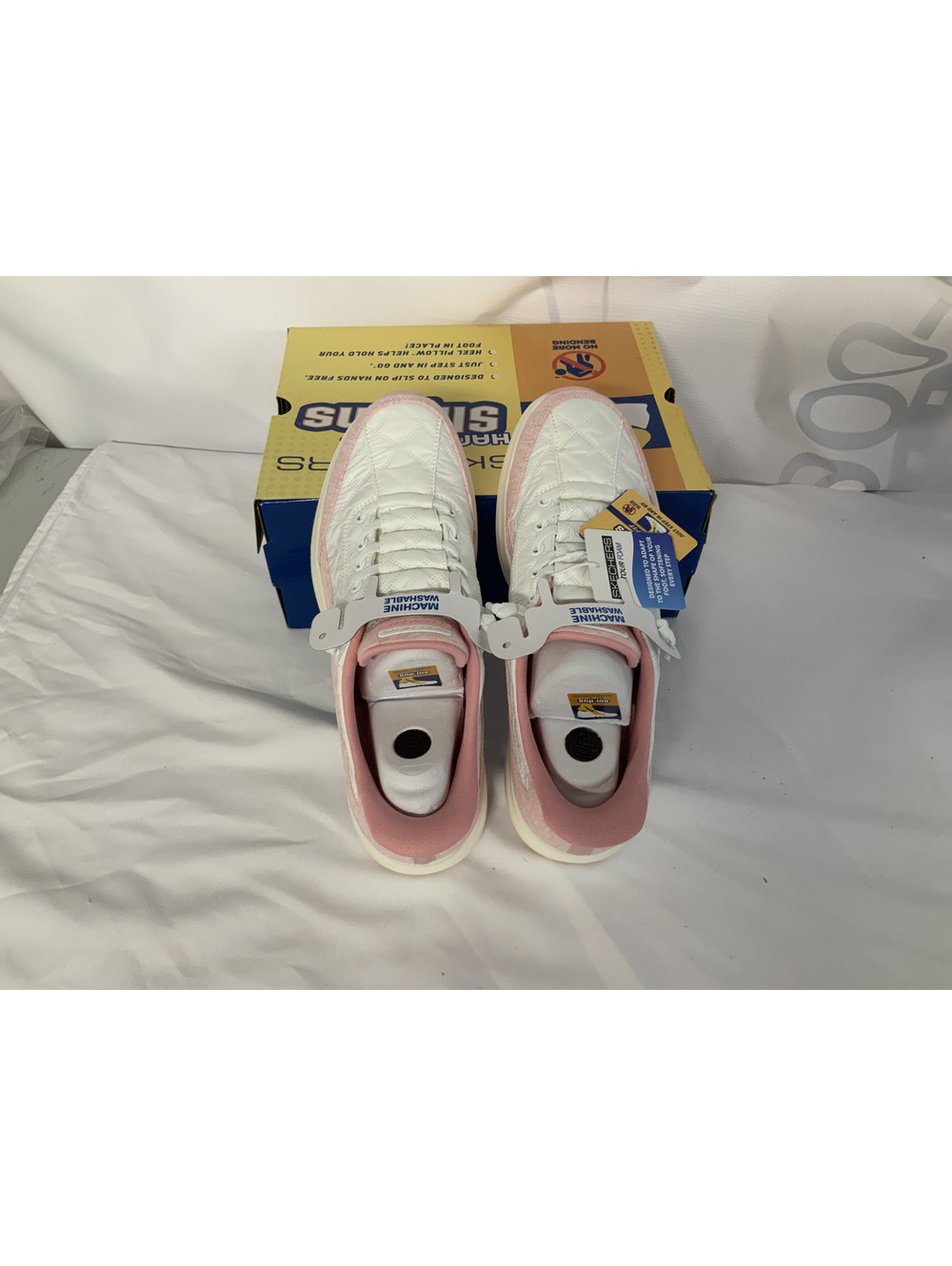 Skechers slip in contour foam NWT SIZE 9.5 - Picture 2 of 4